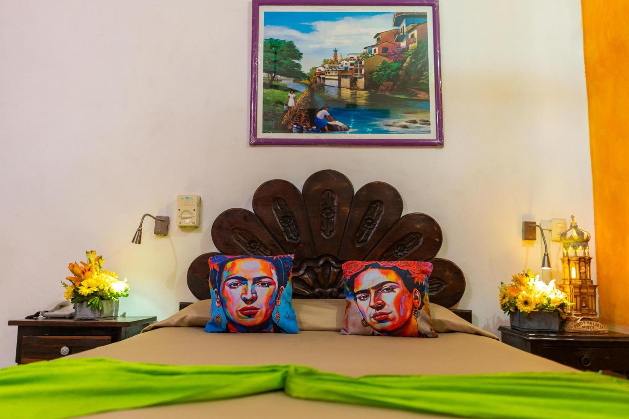Hotel Posada De Roger Puerto Vallarta Bagian luar foto