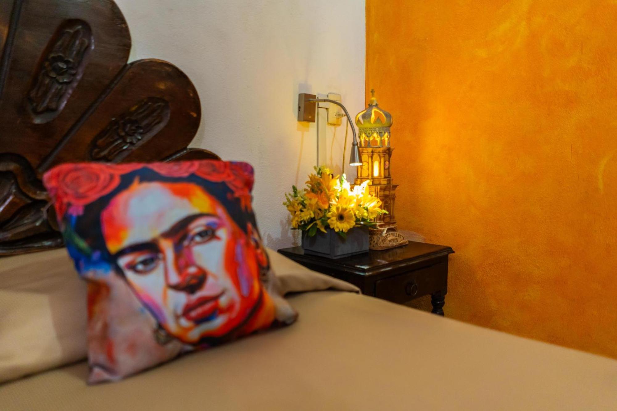 Hotel Posada De Roger Puerto Vallarta Bagian luar foto